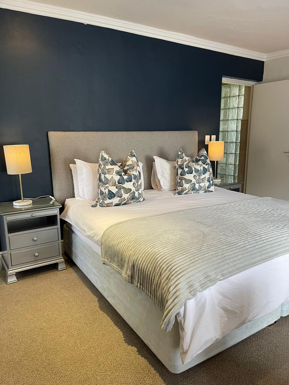 Plumwood Boutique Hotel By The Living Journey Collection Franschhoek Exterior photo